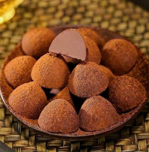 Bánh Socola Tươi Truffles